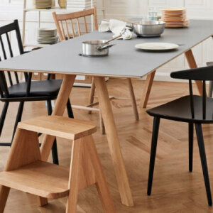 おしゃれなダイニングテーブル10選。かわいい木製や北欧デザインもおすすめ