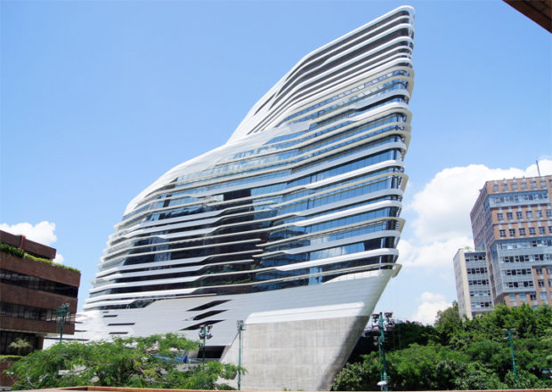 有名建築家が設計した香港の建築物6選。ザハ建築からヘルツォークまで